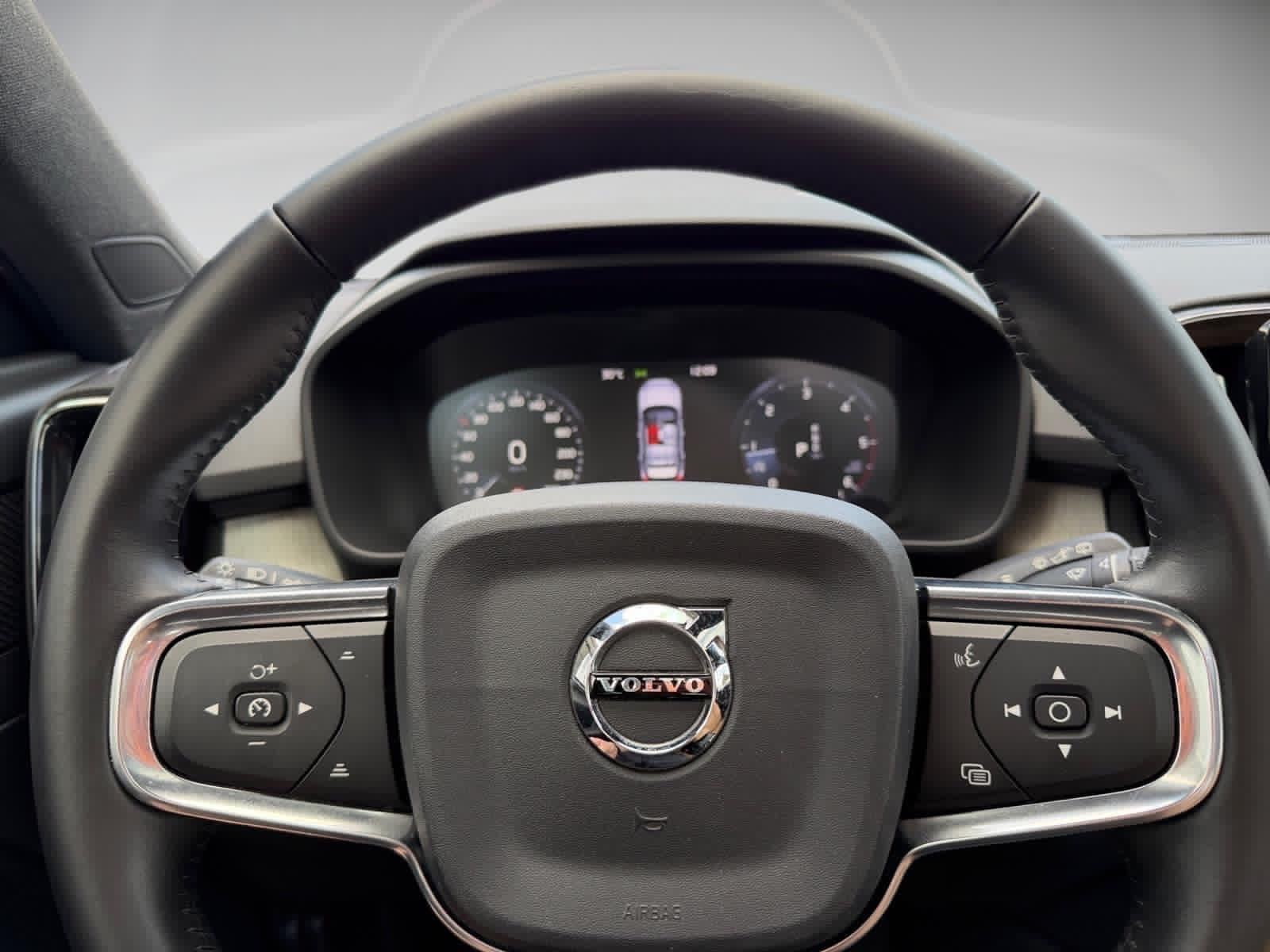 Volvo XC40 D3 automatik INSCRIPTION# H/K# Full Led# Panorama# Alu 19#, fotografija 18