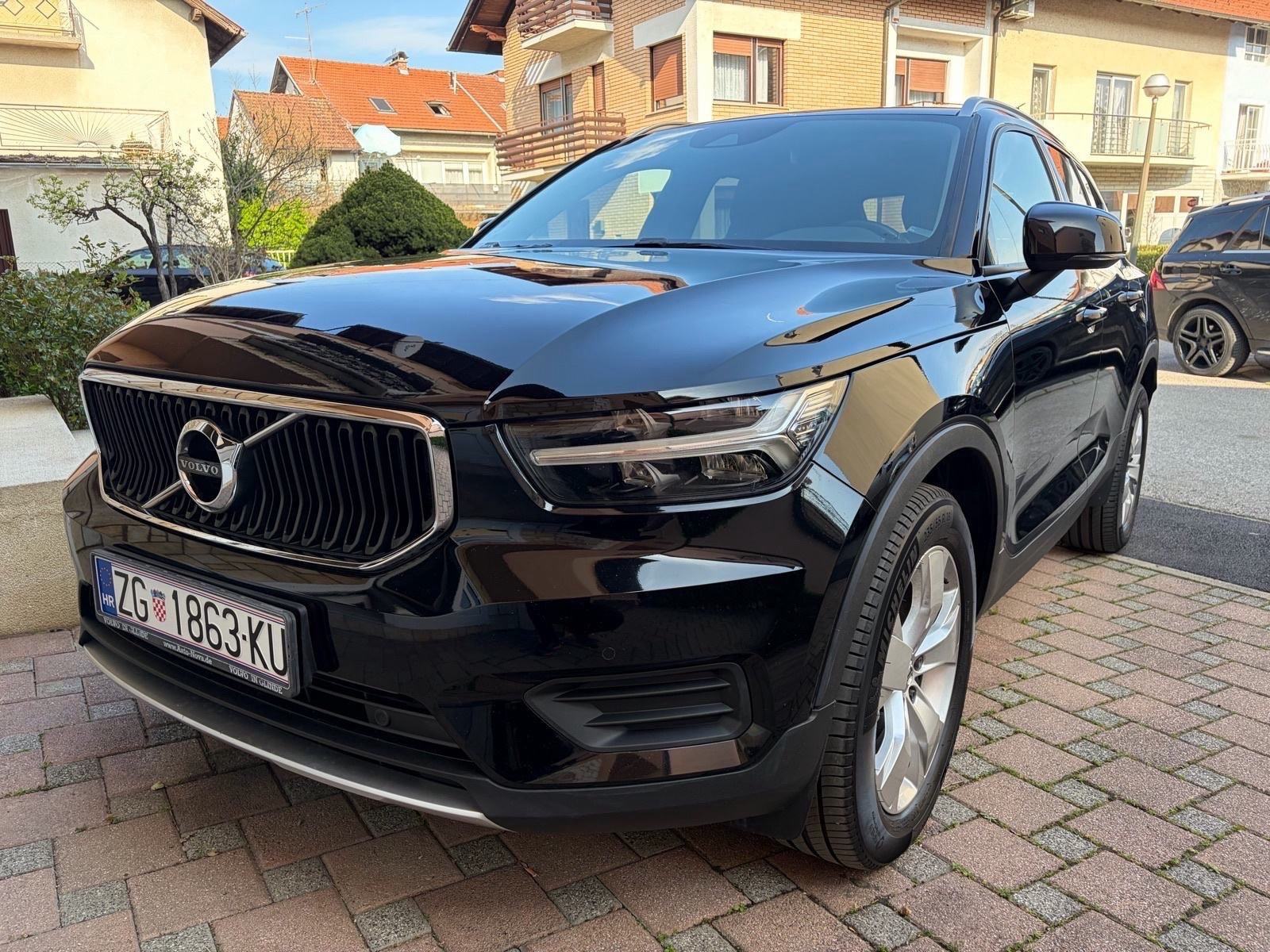 Volvo XC40 D3 automatik,reg god dana,110kw-150KS,oprema, fotografija 4
