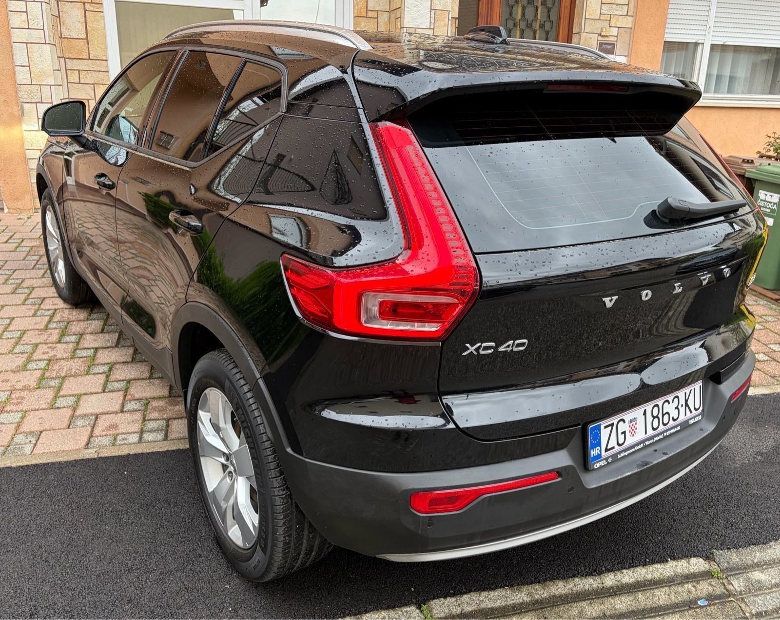 Volvo XC40 D3 automatik,reg god dana,110kw-150KS,oprema, fotografija 10