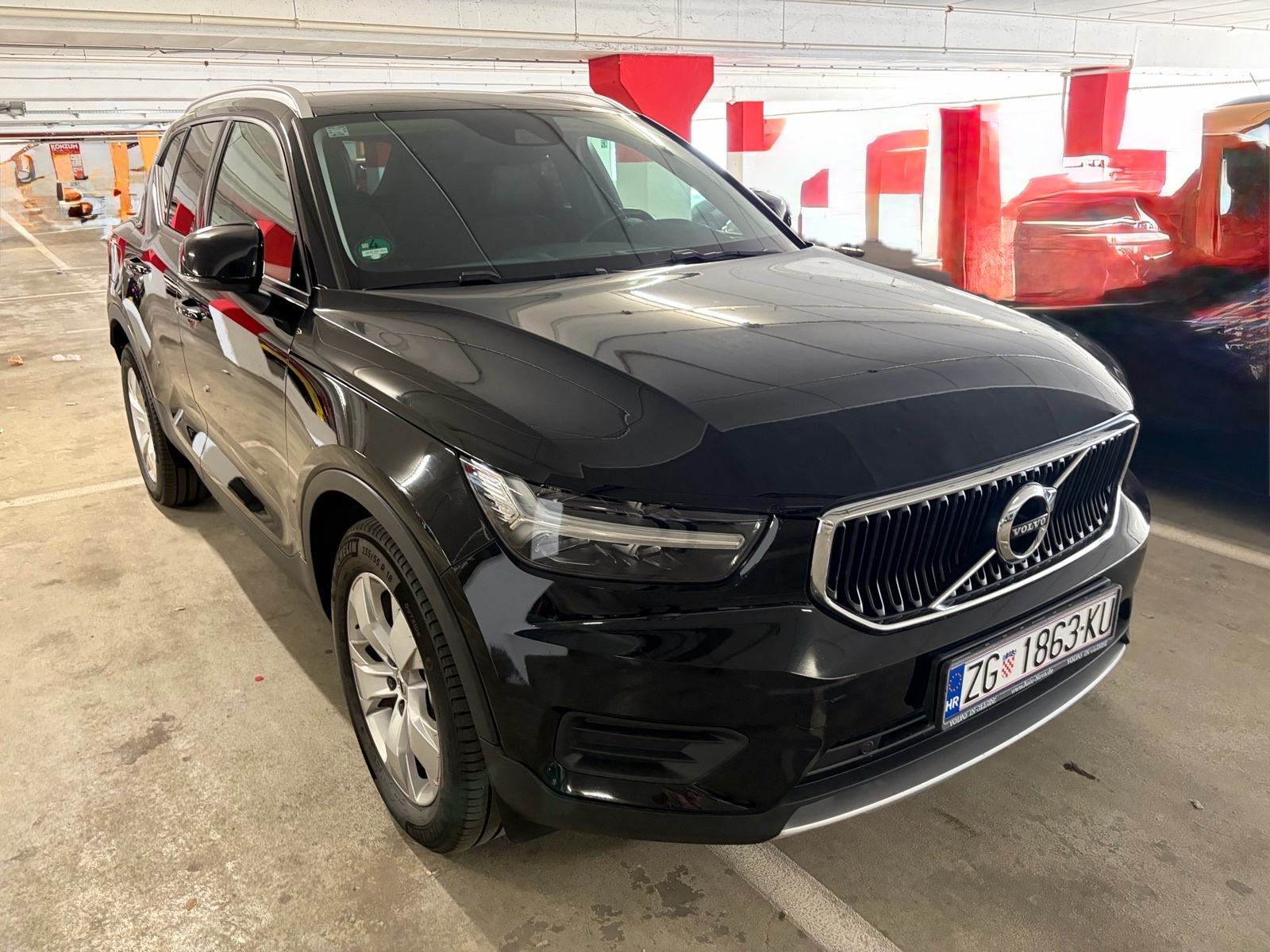 Volvo XC40 D3 automatik,reg god dana,110kw-150KS,oprema, fotografija 7