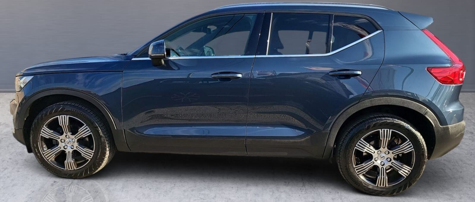 Volvo XC40 D3,AUTOMATIK,VIRTUAL,LED,KLIMA,KOŽA,GRIJANJE SJEDALA..., fotografija 5