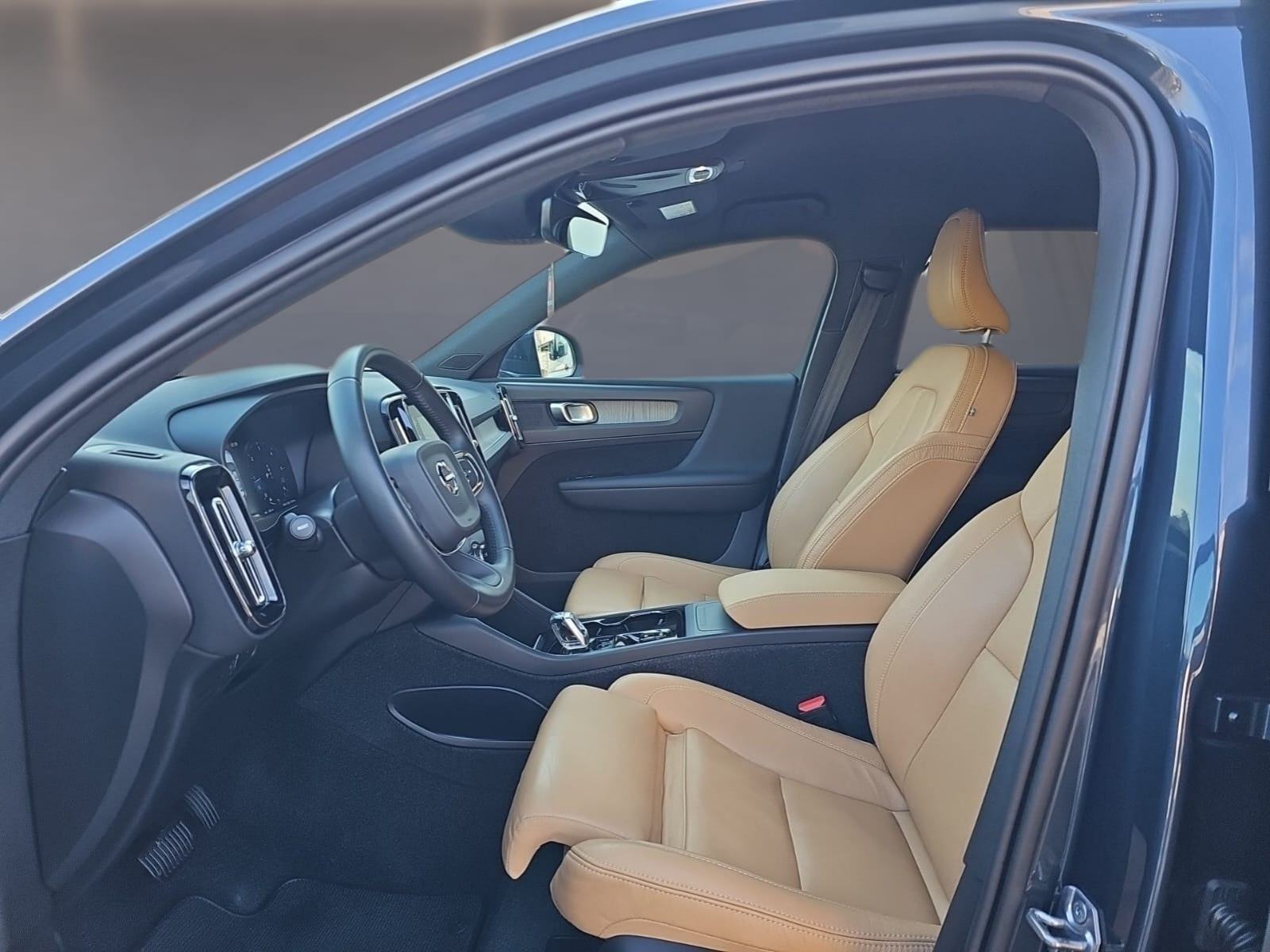 Volvo XC40 D3,AUTOMATIK,VIRTUAL,LED,KLIMA,KOŽA,GRIJANJE SJEDALA..., fotografija 16