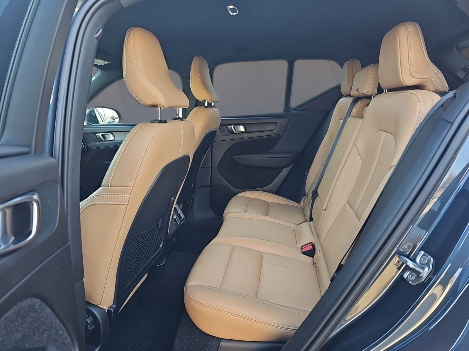 Volvo XC40 D3,AUTOMATIK,VIRTUAL,LED,KLIMA,KOŽA,GRIJANJE SJEDALA..., fotografija 18