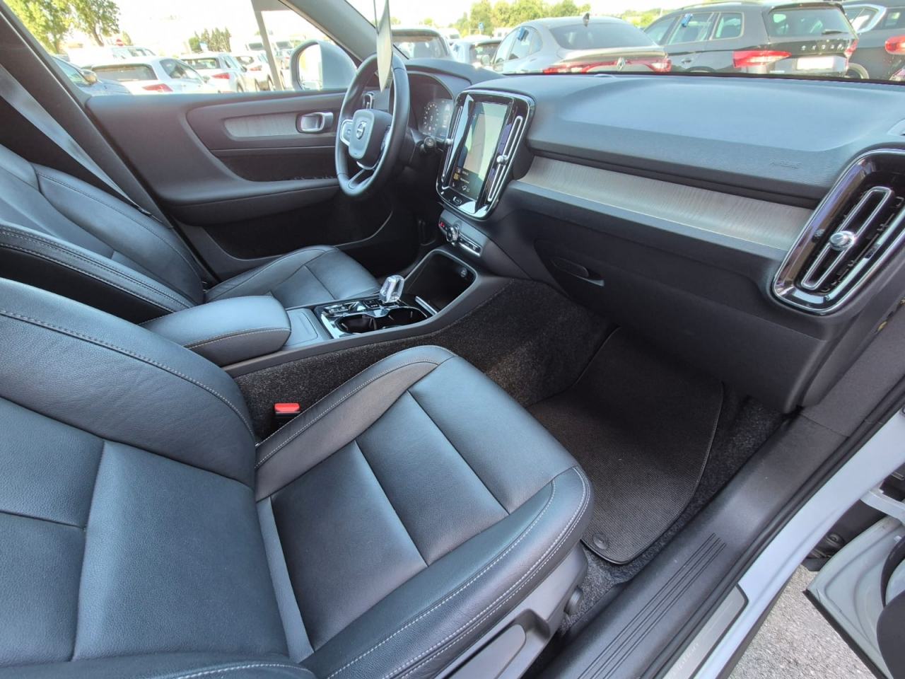 Volvo XC40 D3 INSCRIPTION AUTOMATIK FULL LED KAMERA, fotografija 12
