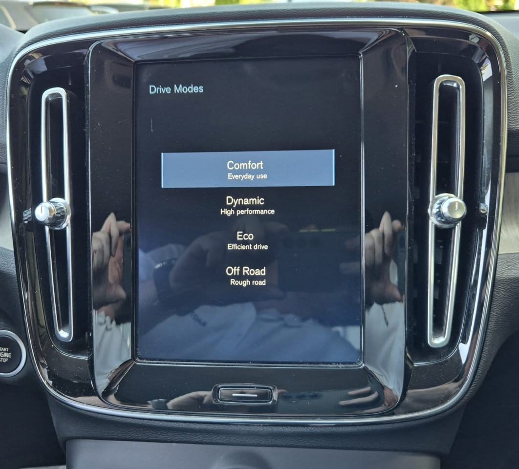 Volvo XC40 D3 INSCRIPTION AUTOMATIK FULL LED KAMERA, fotografija 16