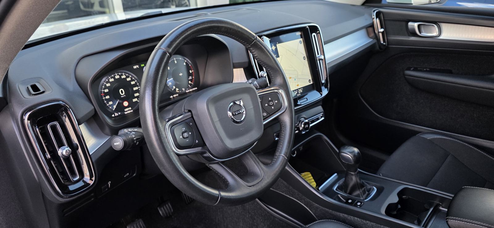 Volvo XC40 D3, 6 BRZINA, FULL LED, NAVI, TEMP, RADAR, JAMSTVO..., fotografija 12