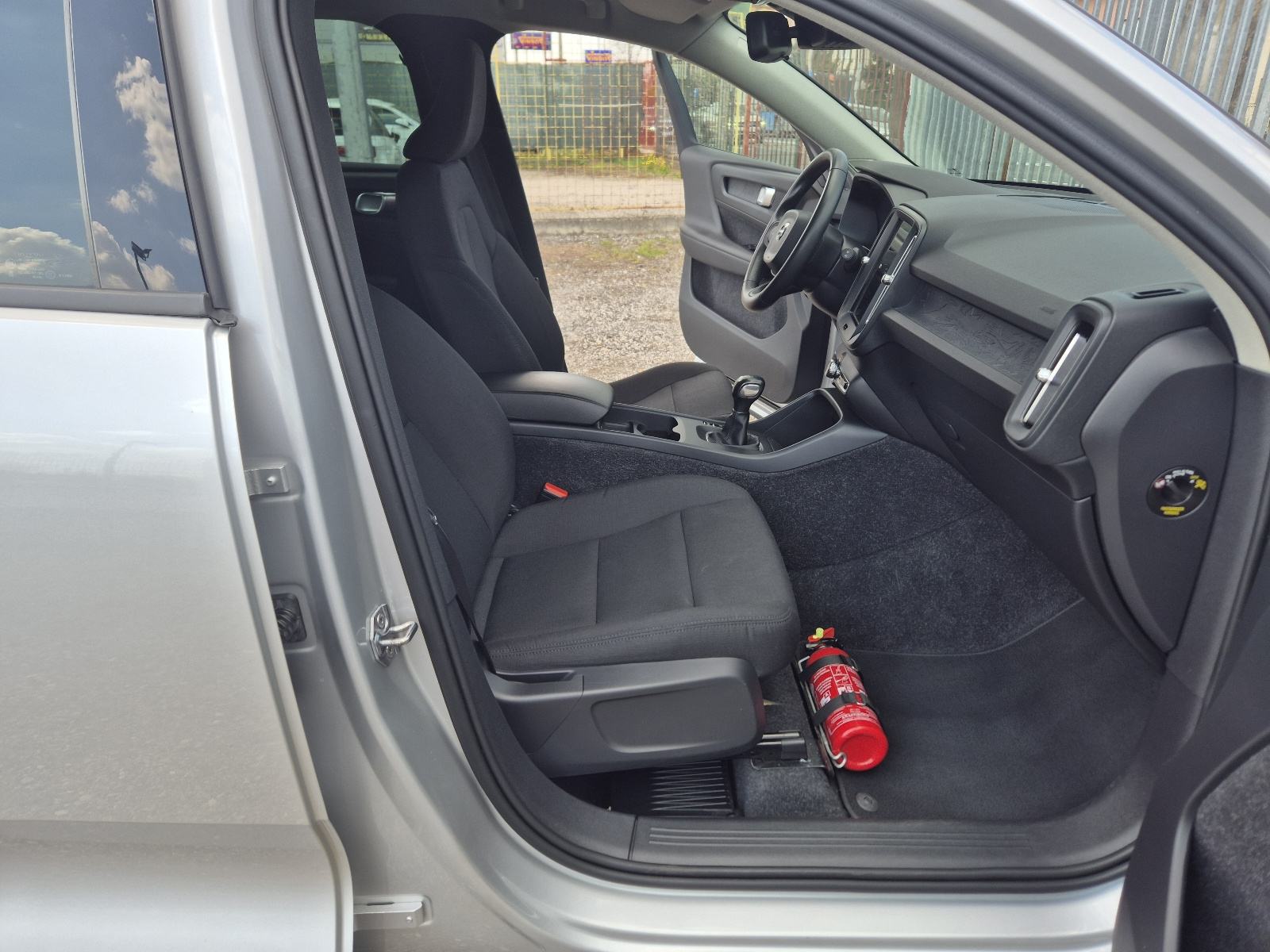 Volvo XC40 D3, fotografija 15