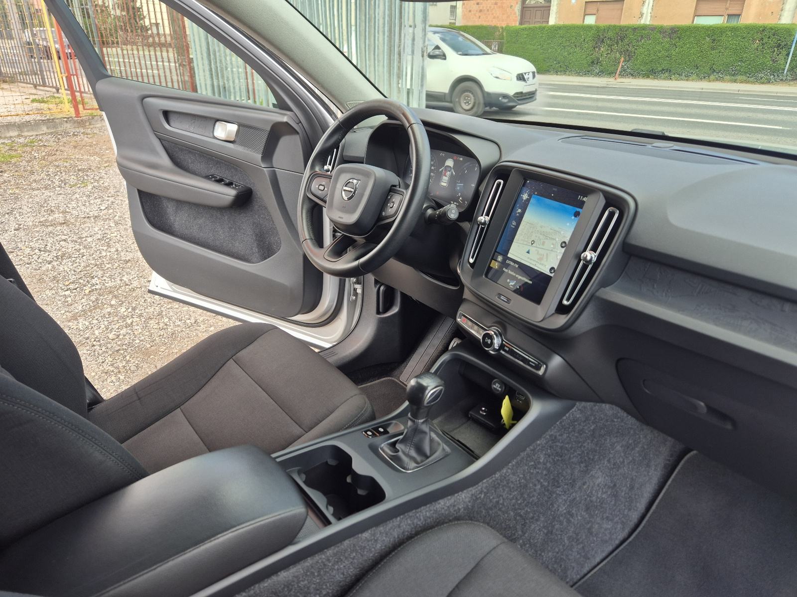 Volvo XC40 D3, fotografija 16