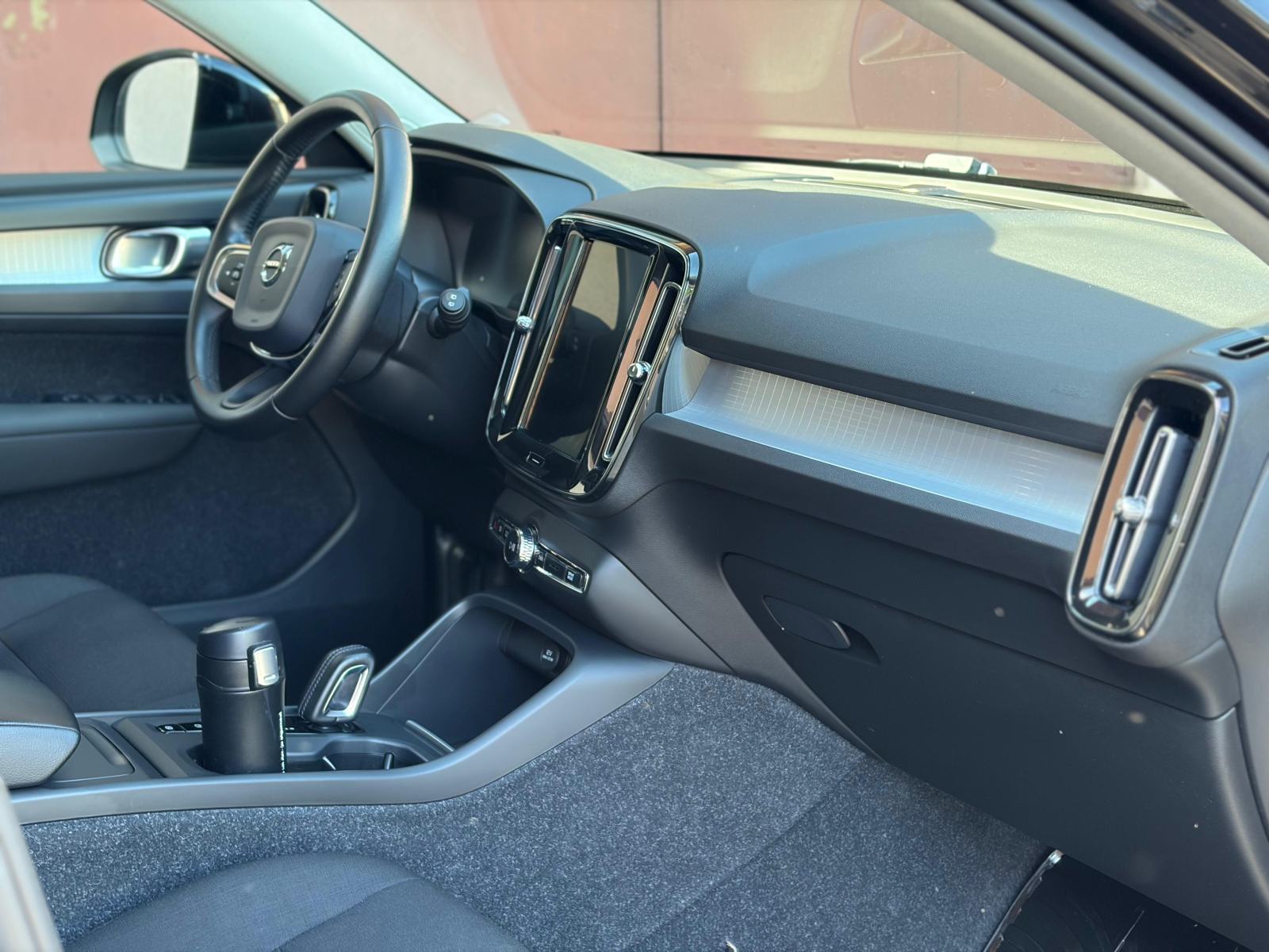 Volvo XC40 D3, fotografija 4
