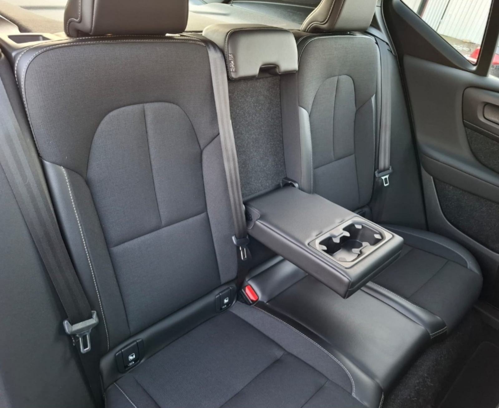 Volvo XC40 D3, fotografija 9