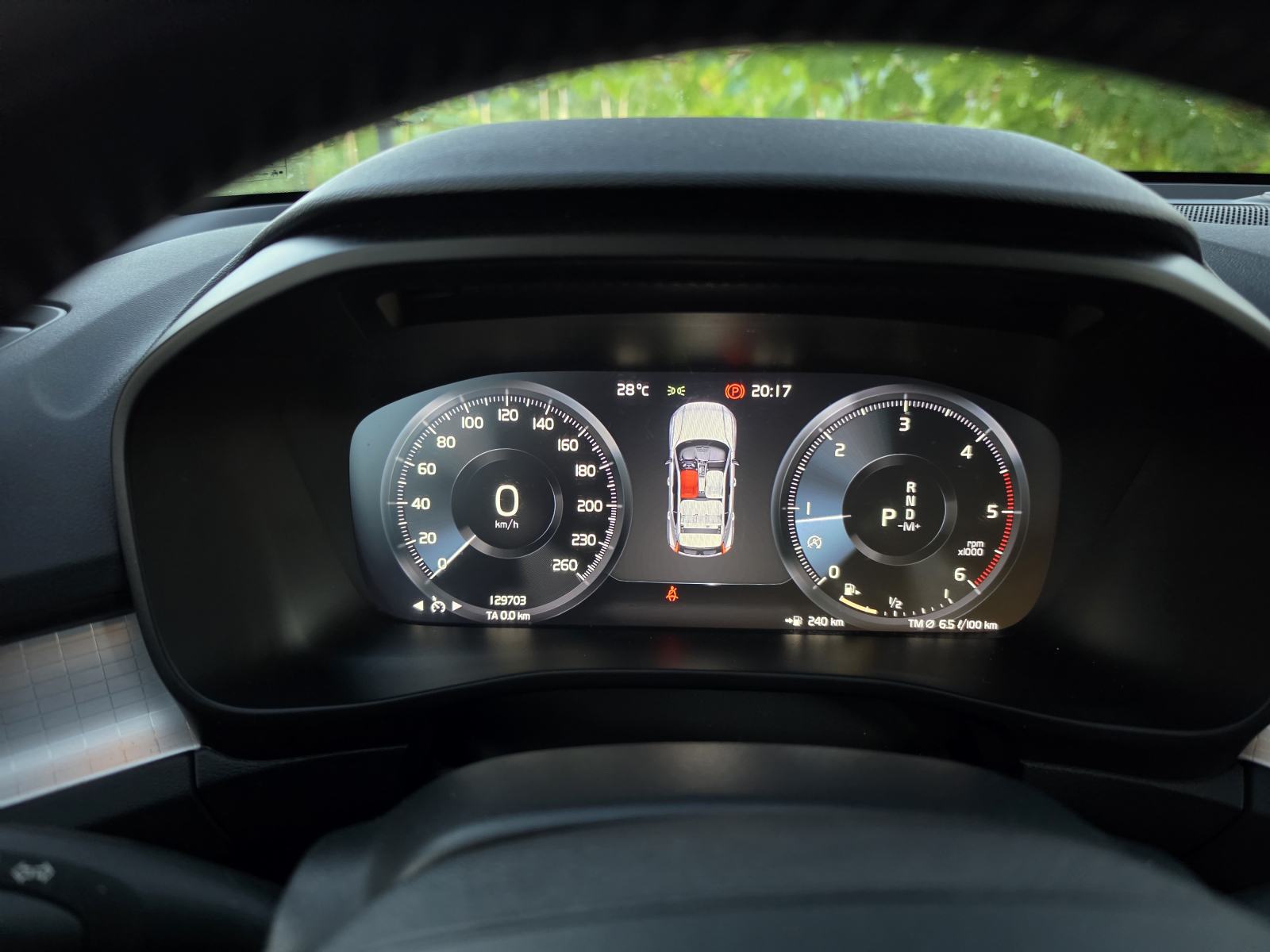 Volvo XC40 D3, fotografija 14