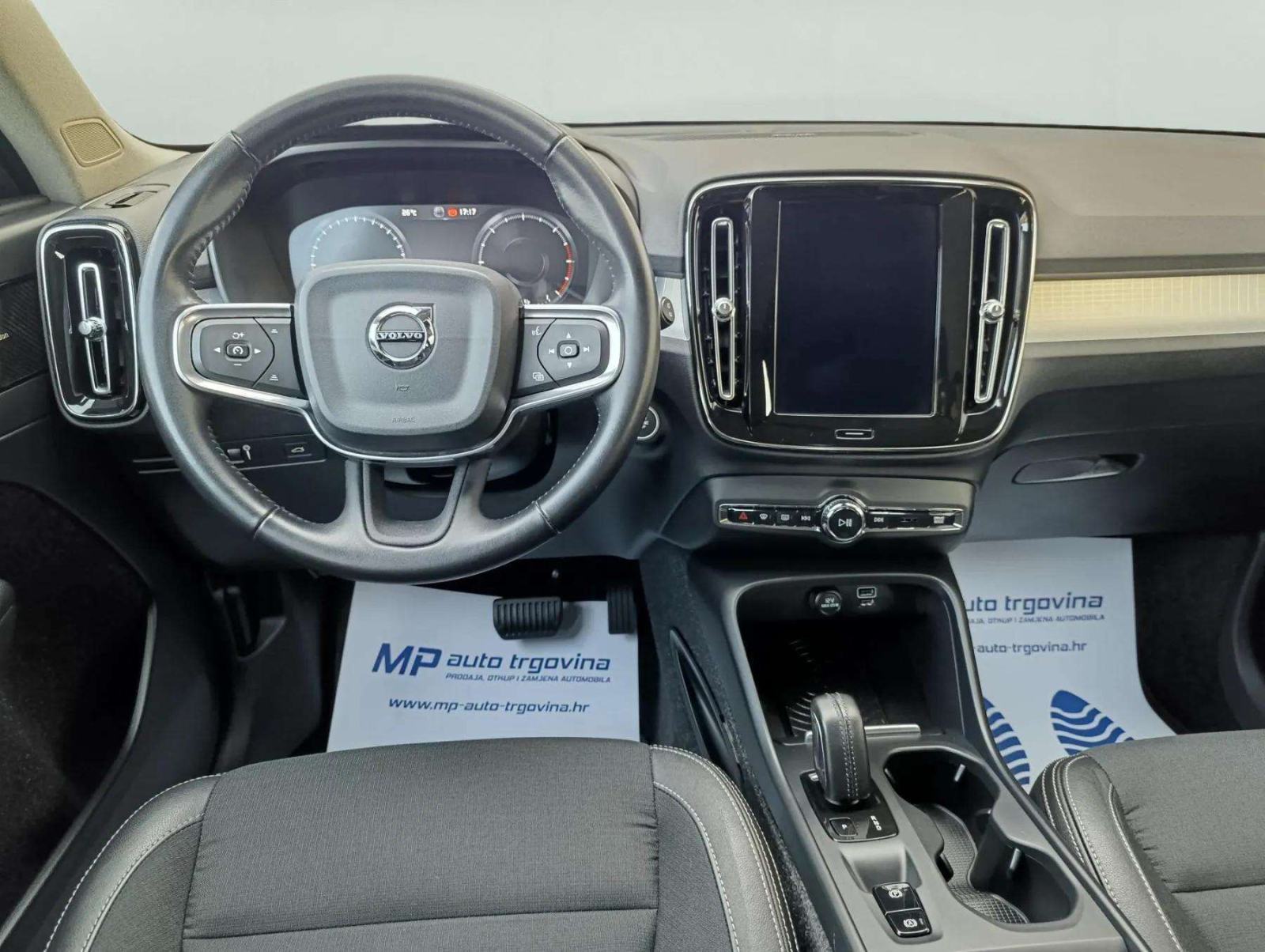 Volvo XC40 D3, fotografija 10