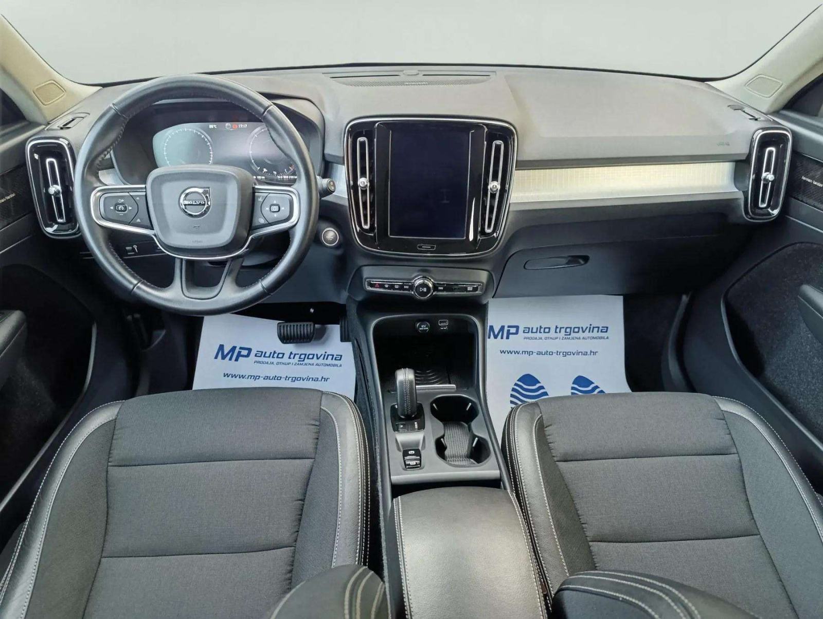 Volvo XC40 D3, fotografija 14