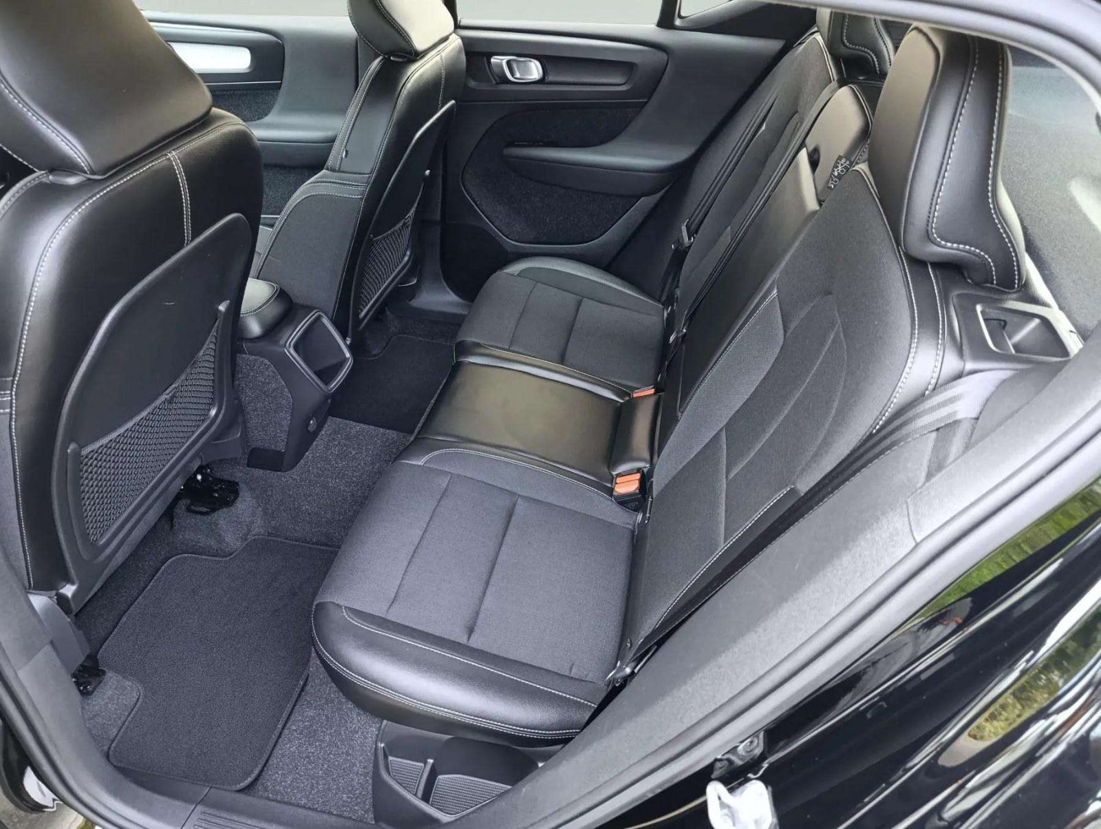 Volvo XC40 D3, fotografija 19