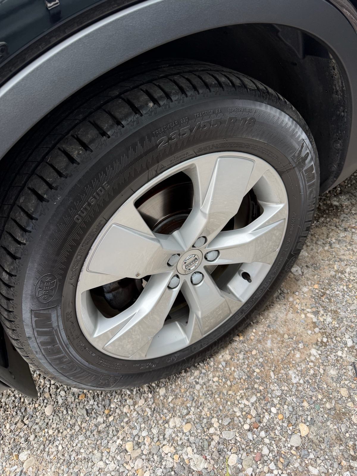 Volvo XC40 D4 AWD 190KS, PRVI VLASNIK, 4x4, MOMENTUM, FULL, U PDV !, fotografija 5