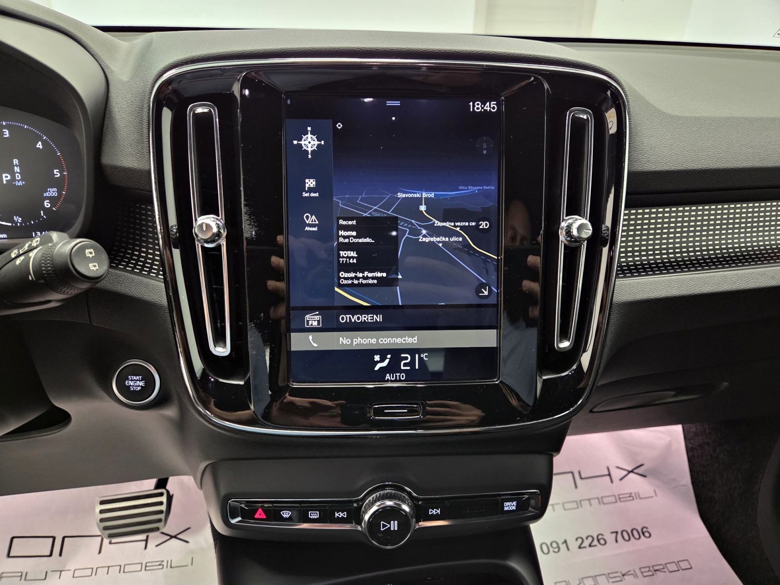 Volvo XC40 D4 AWD AUTOMATIK, 190KS, R-DESIGN, GARANCIJA NA KM, fotografija 18