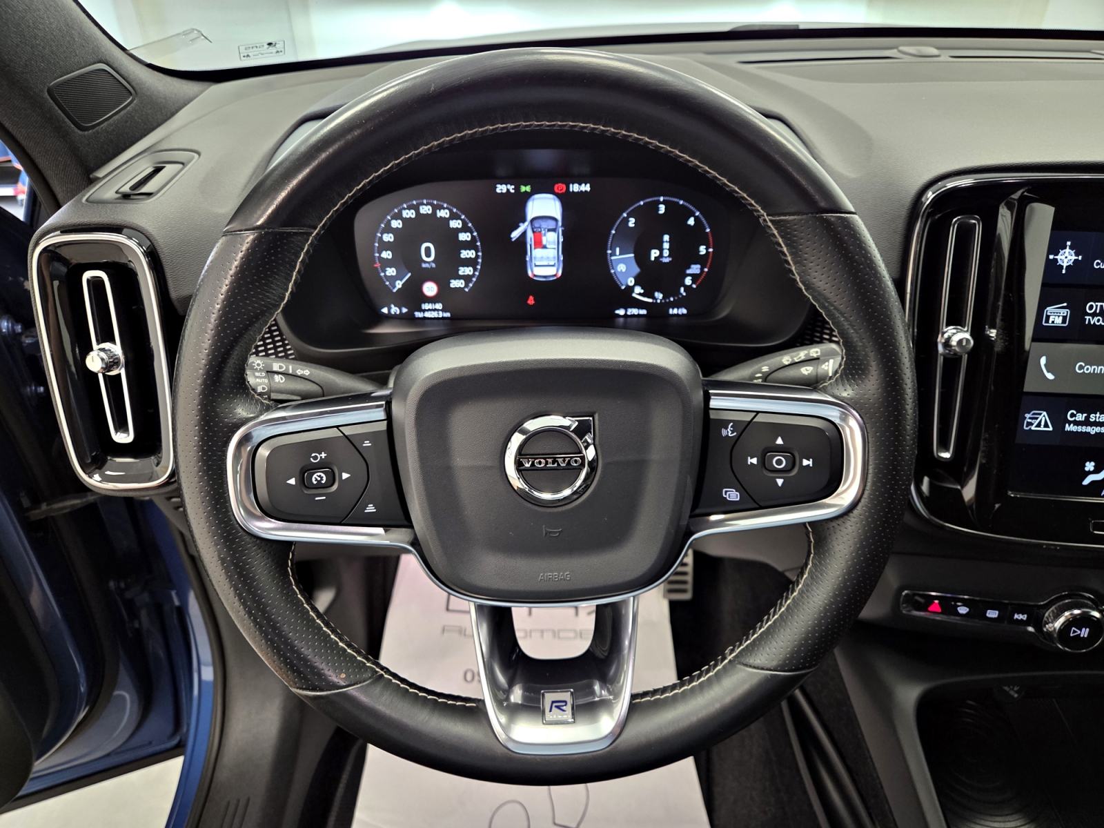 Volvo XC40 D4 AWD AUTOMATIK, 190KS, R-DESIGN, GARANCIJA NA KM, fotografija 16