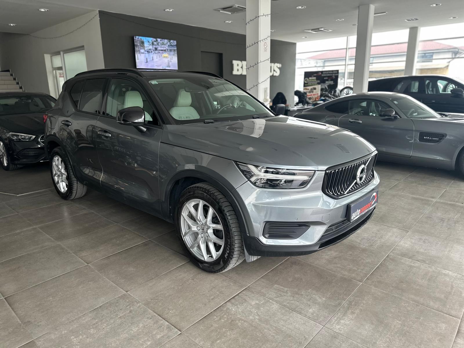 Volvo XC 40 D4 4x4 Navi-Virtual - Alu 19, fotografija 6