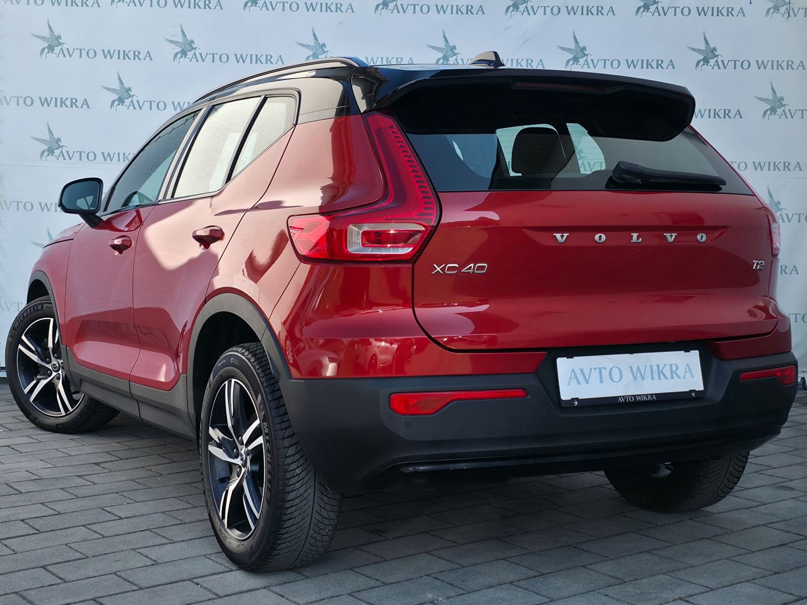 Volvo XC40 T2 R-Design FULLED-ACC-TEMP-VIRTUAL-AMBIENT-KEYLESS-KAMERA-, fotografija 4