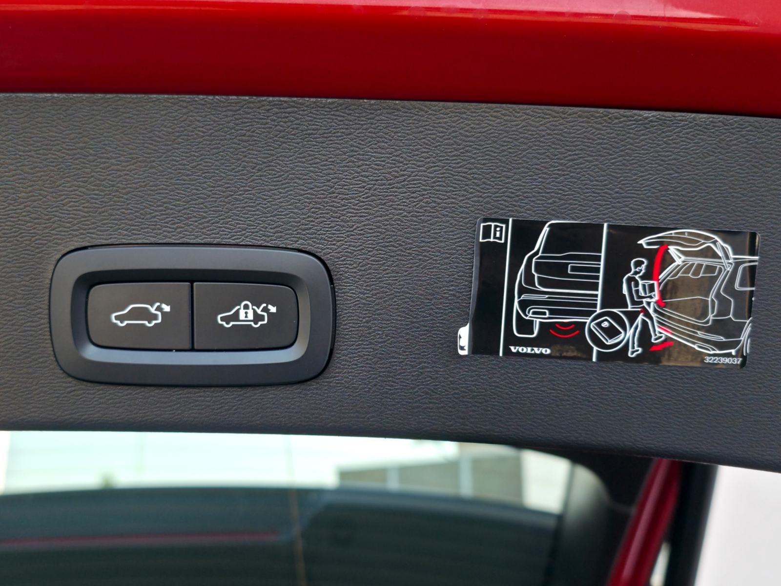 Volvo XC40 T2 R-Design FULLED-ACC-TEMP-VIRTUAL-AMBIENT-KEYLESS-KAMERA-, fotografija 14