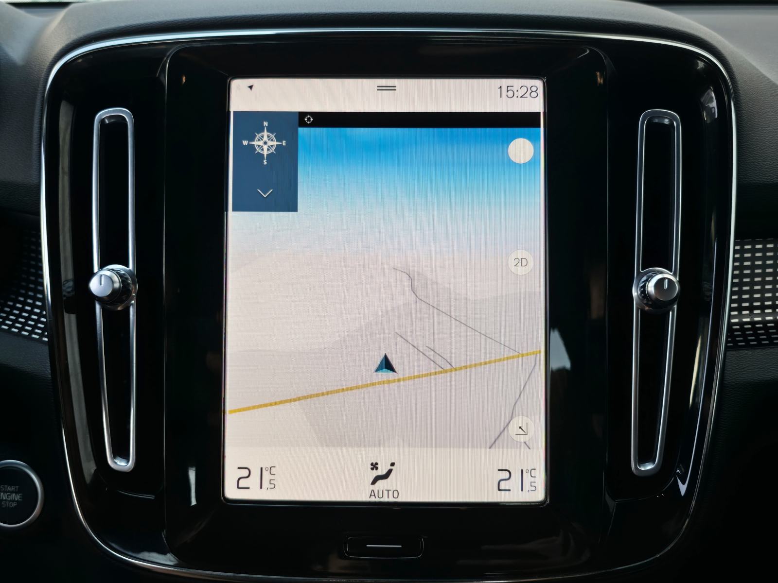 Volvo XC40 T2 R-Design FULLED-ACC-TEMP-VIRTUAL-AMBIENT-KEYLESS-KAMERA-, fotografija 18