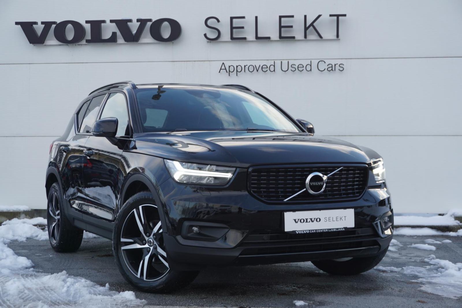 Xc40 R Design T3 Volvo XC40 T3 R-DESIGN AUT., 2021 god.