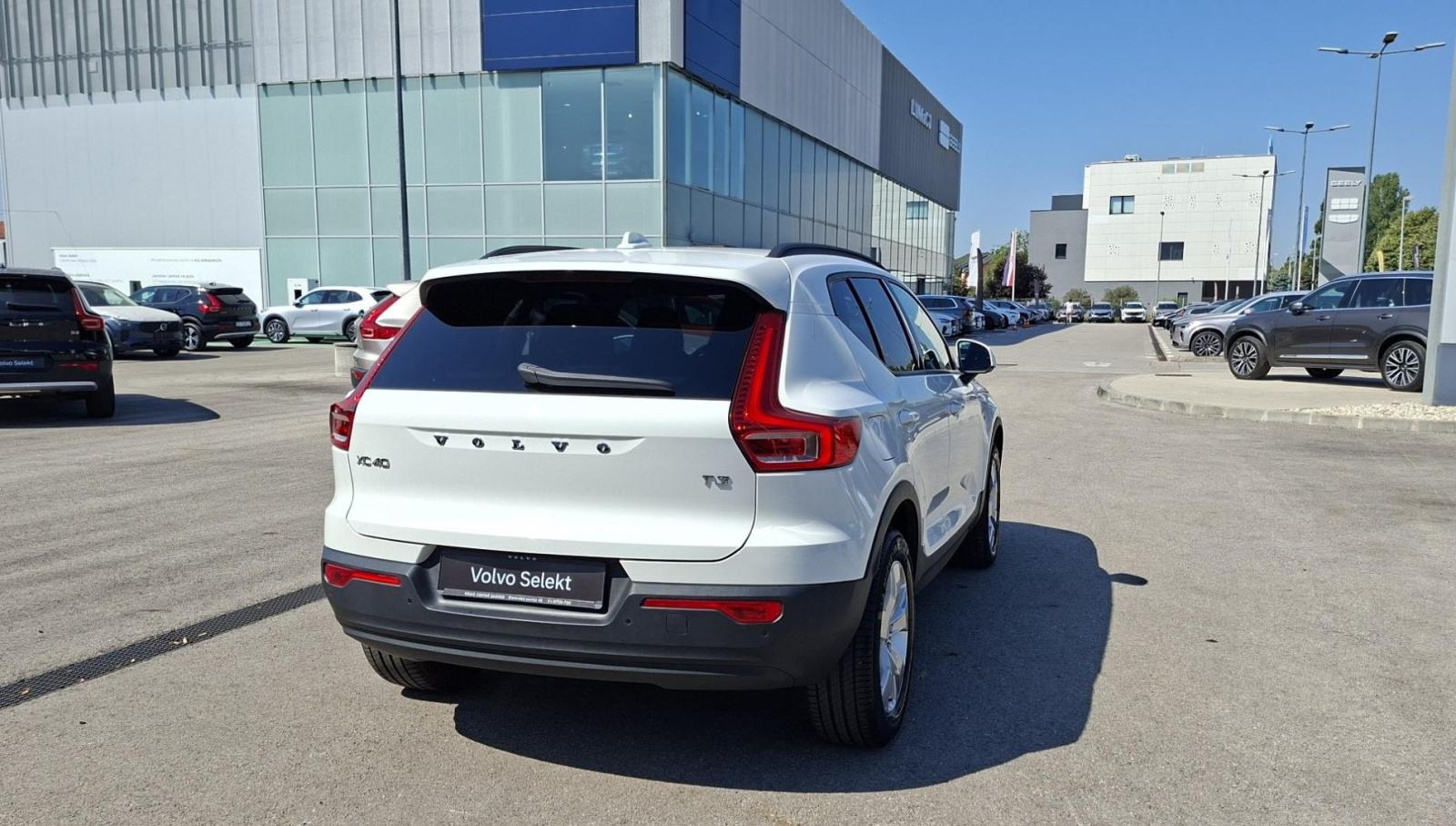 Volvo XC40 T3. Ručni mjenjač, Navigacija, Jamstvo, fotografija 7