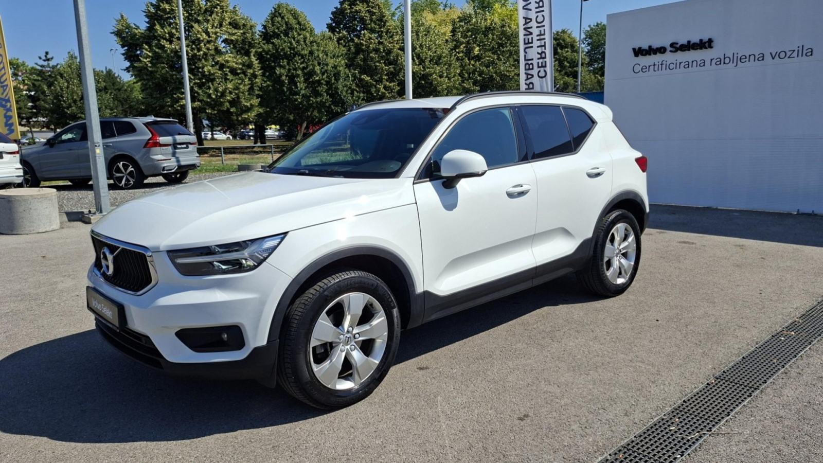 Volvo XC40 T3. Ručni mjenjač, Navigacija, Jamstvo, fotografija 12