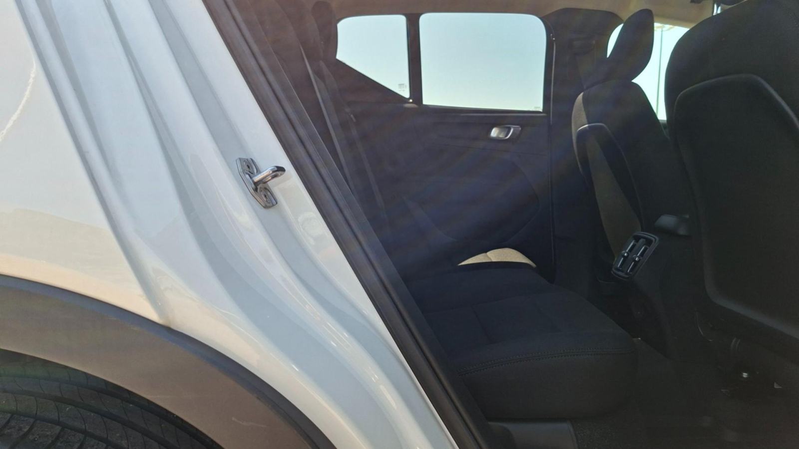 Volvo XC40 T3. Ručni mjenjač, Navigacija, Jamstvo, fotografija 18
