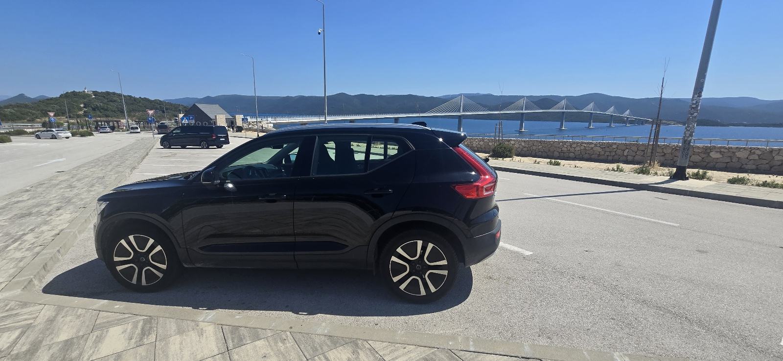 Volvo XC40 T3 -Momentum, fotografija 9