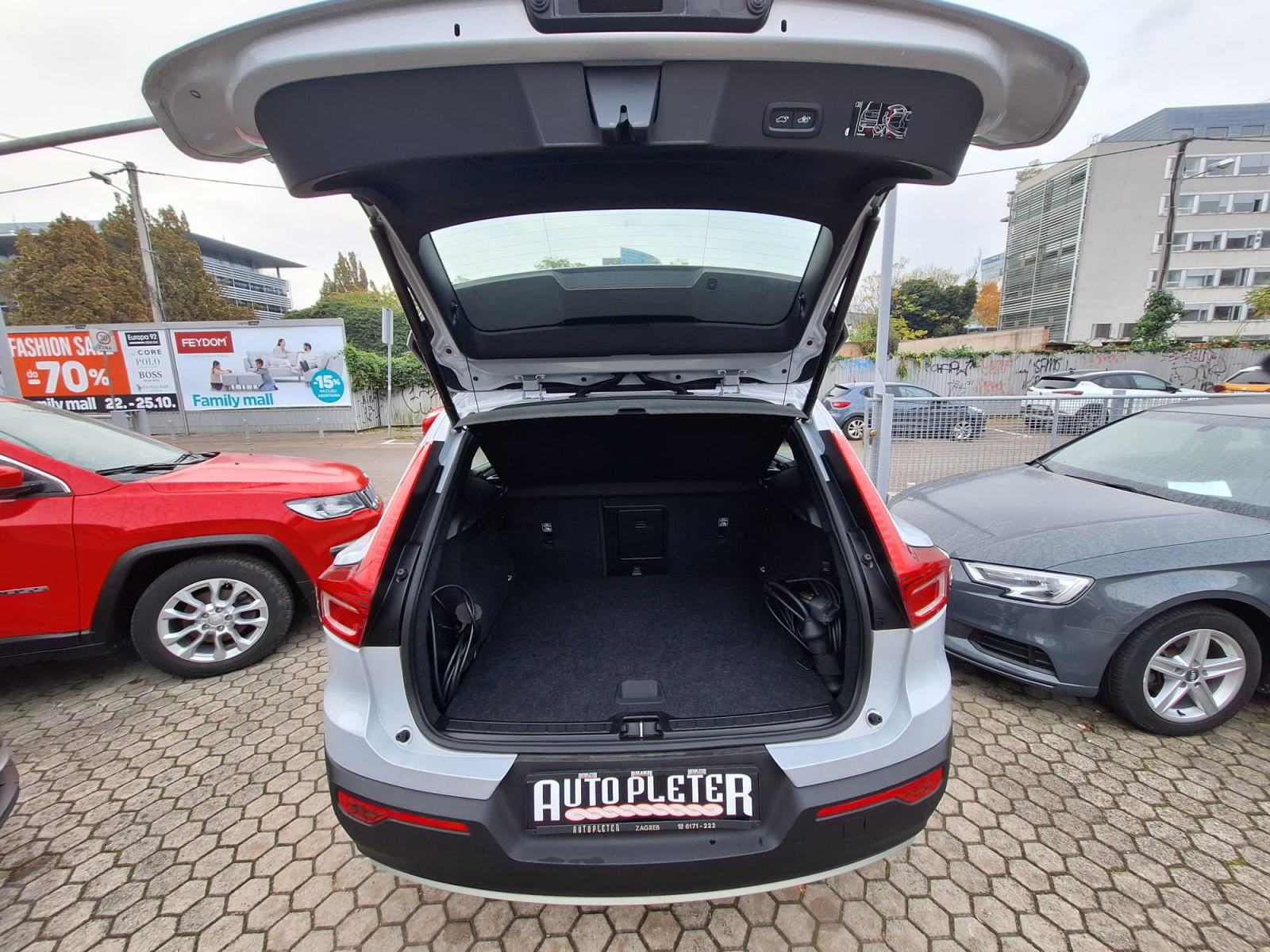 Volvo XC40 T4 PLUG-IN HYBRID, fotografija 9