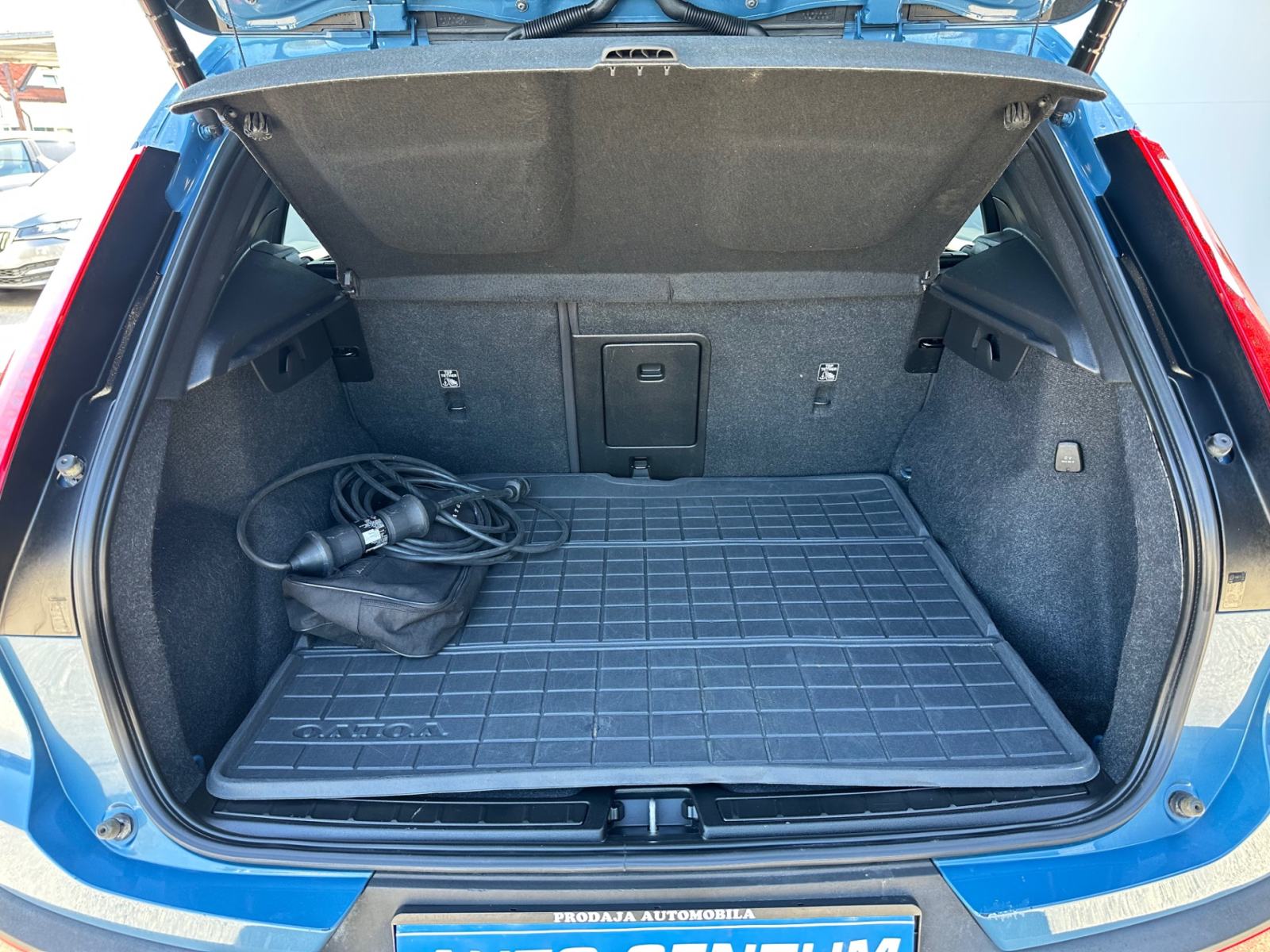 Volvo XC40 T4 RECHARGE PLUG-IN HYBRID | 24MJ JAMSTVA | U PDV-U, fotografija 18