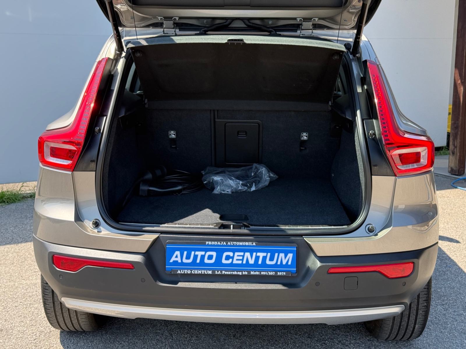 Volvo XC40 T5 PLUG-IN HYBRID| 24MJ JAMSTVA | U PDV-U, fotografija 5