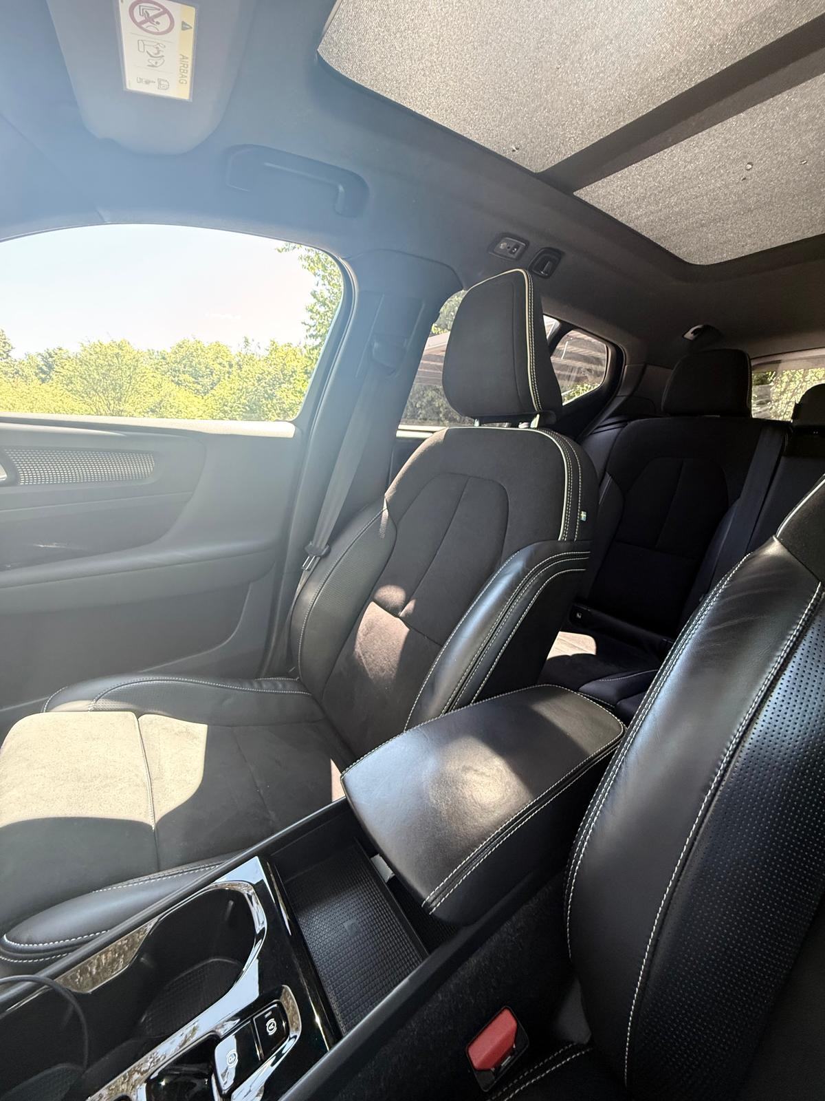 PRILIKA! Volvo XC40 T5 Recharge R-Design – Full oprema, Panorama, P, fotografija 9