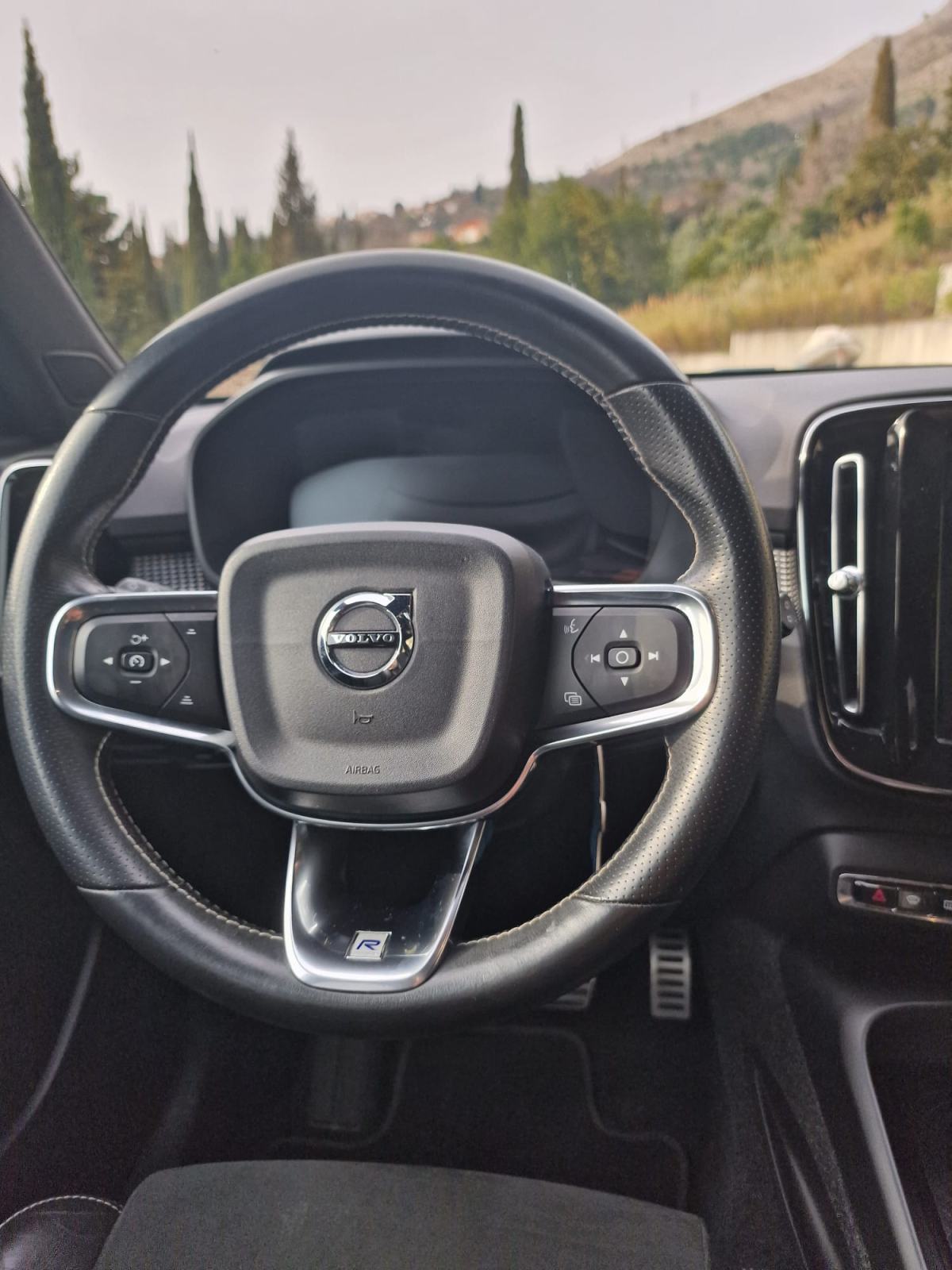 Volvo XC40 XC40 AWD D4 Aut., fotografija 4
