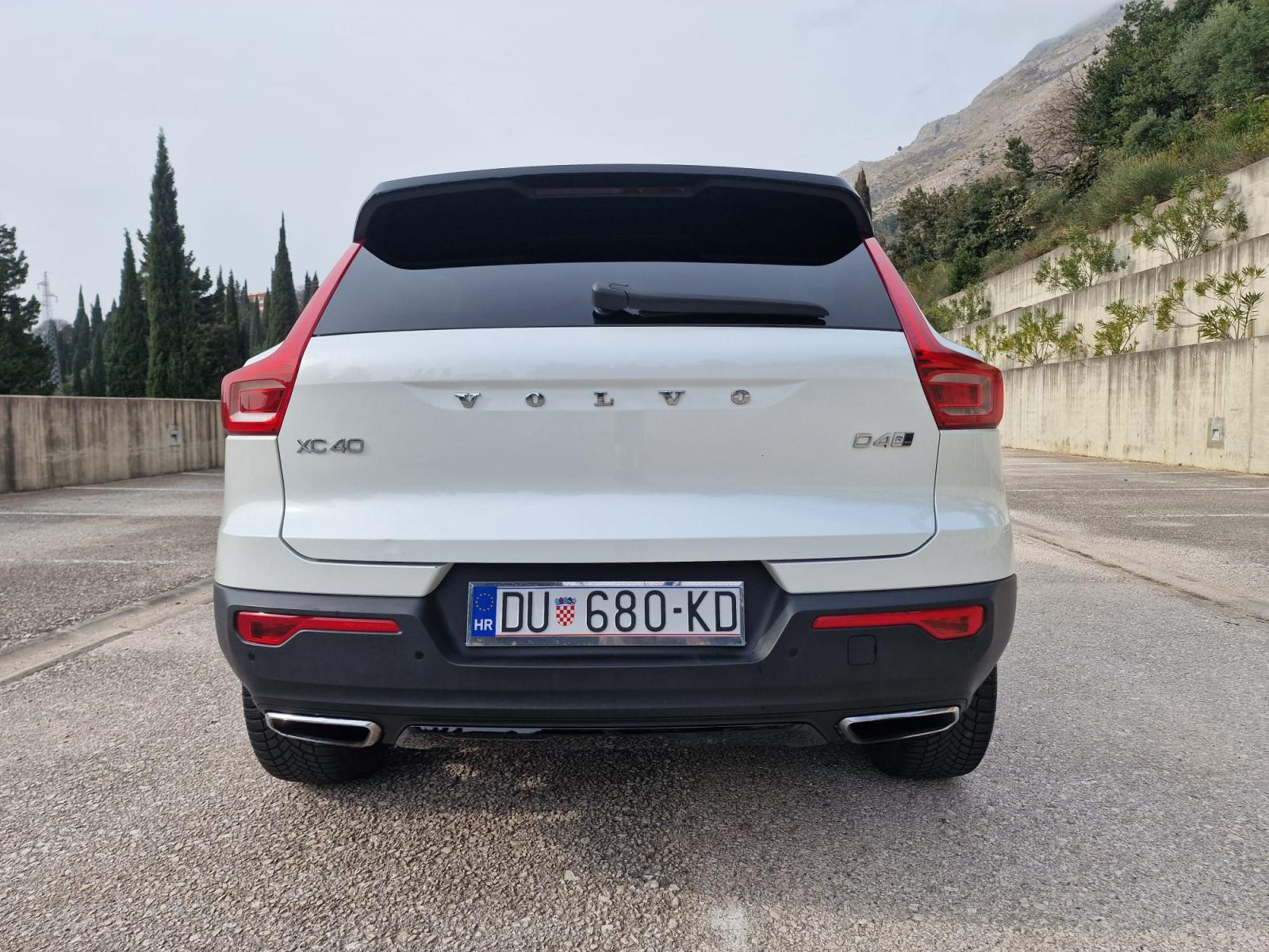 Volvo XC40 XC40 AWD D4 Aut., fotografija 5