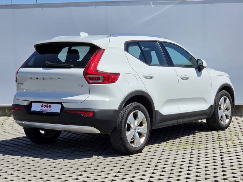 Volvo XC40 1.5 T3-A MOMENTUM, fotografija 4