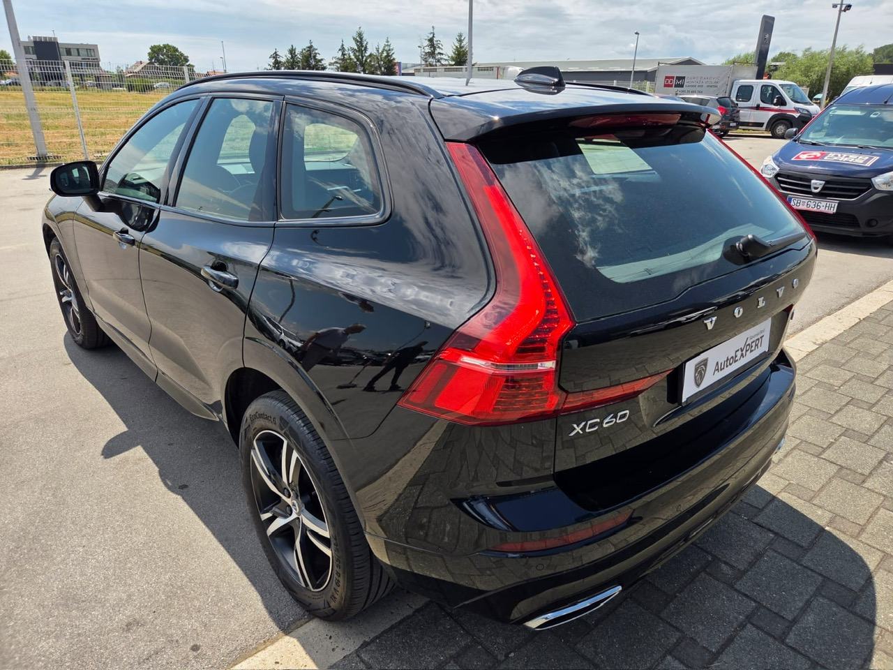 VOLVO XC60 2,0 197 KS, SAMO 25 000 KM,, fotografija 6