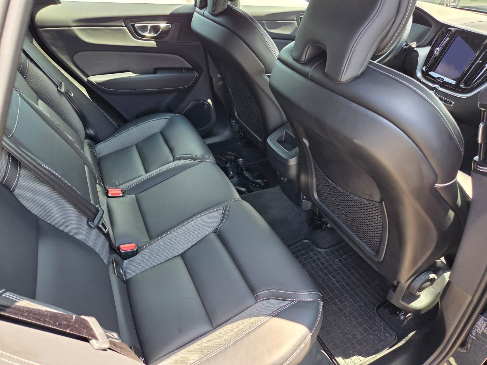 VOLVO XC60 2,0 197 KS, SAMO 25 000 KM,, fotografija 19