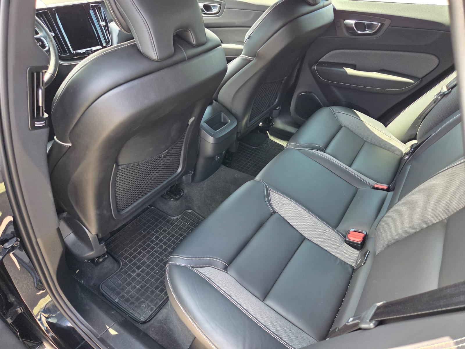 VOLVO XC60 2,0 197 KS, SAMO 25 000 KM,, fotografija 18