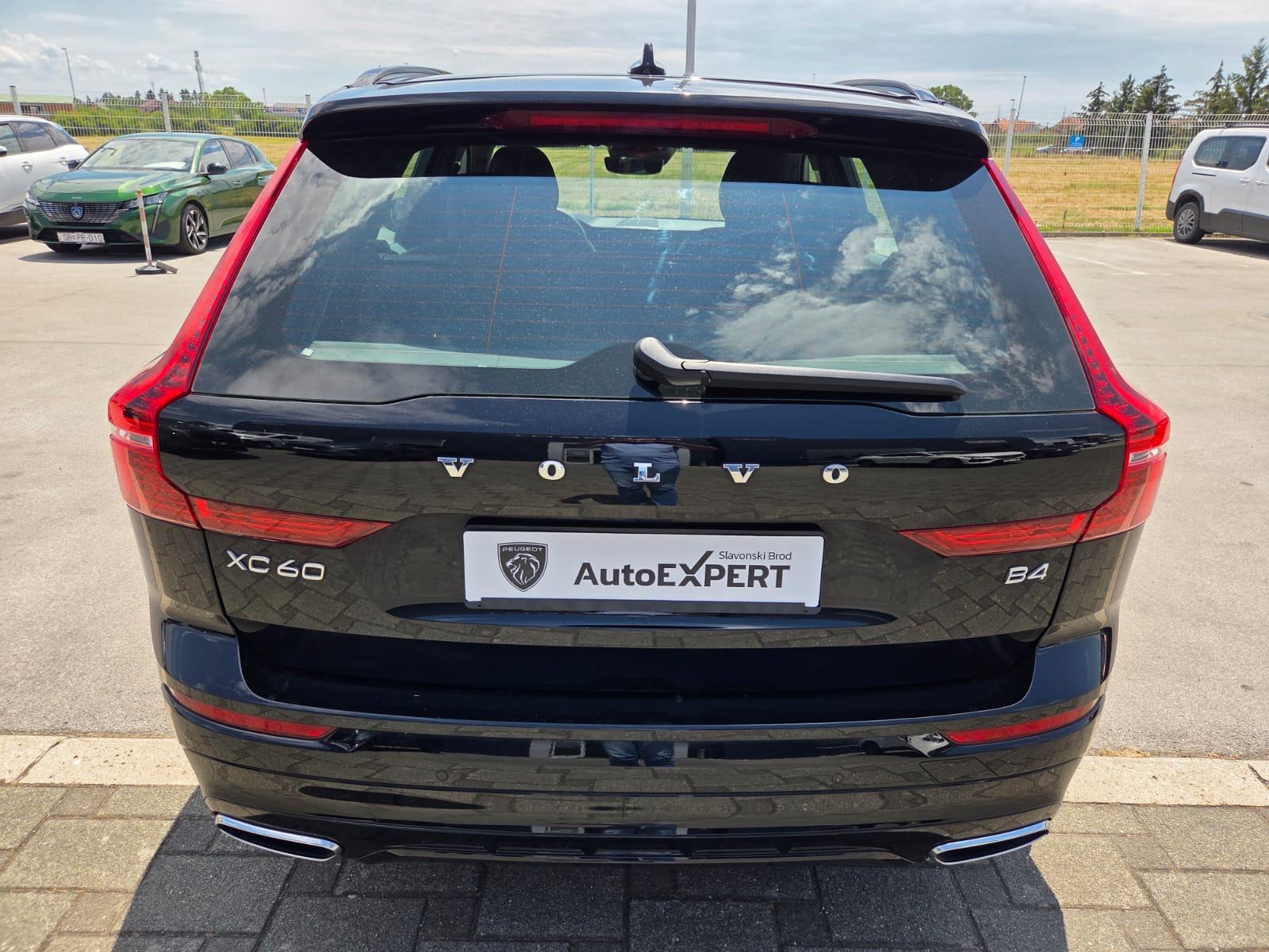 VOLVO XC60 2,0 197 KS, SAMO 25 000 KM,, fotografija 7