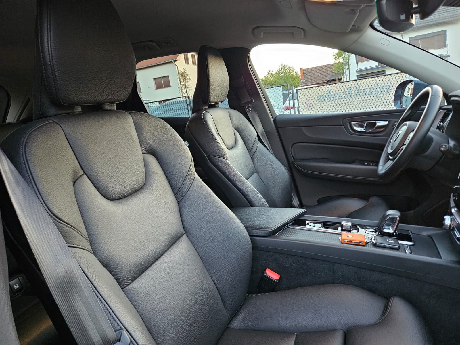 Volvo XC60 2.0 B4 197ks,LEASING BEZ UČEŠĆA I BEZ JAMACA, fotografija 16