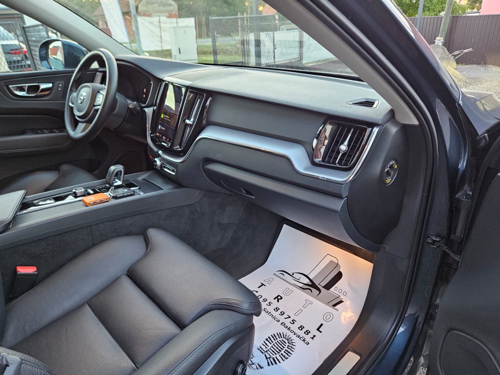 Volvo XC60 2.0 B4 197ks,LEASING BEZ UČEŠĆA I BEZ JAMACA, fotografija 13