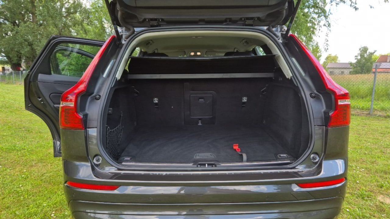 Volvo XC60 2.0 B4 BUSINESS PLUS GEARTRONIC AWD, fotografija 6