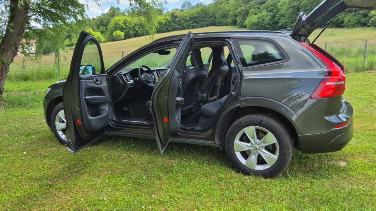 Volvo XC60 2.0 B4 BUSINESS PLUS GEARTRONIC AWD, fotografija 11