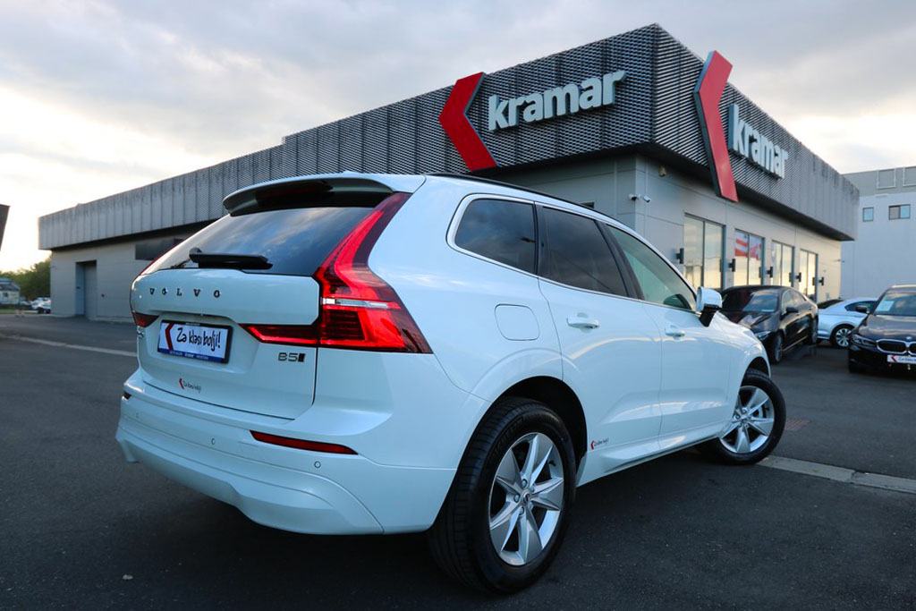 -AKCIJA- Volvo XC60 2.0 B5 AWD 4x4 Automatik Core VIRTUAL 250 KS, fotografija 16