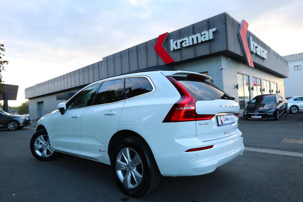 -AKCIJA- Volvo XC60 2.0 B5 AWD 4x4 Automatik Core VIRTUAL 250 KS, fotografija 18