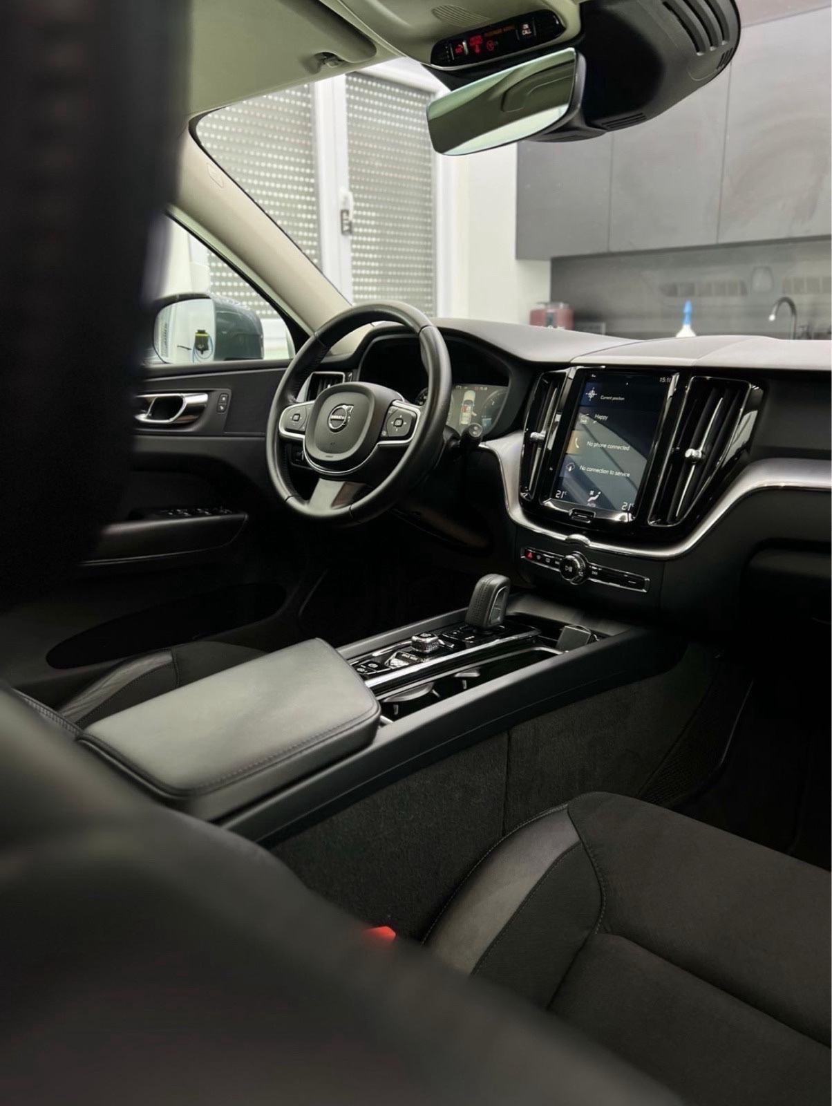 Volvo XC60 2.0 D 4*4 AutomatikAWD Momentum Pro u sustavu PDV-a HR auto, fotografija 9