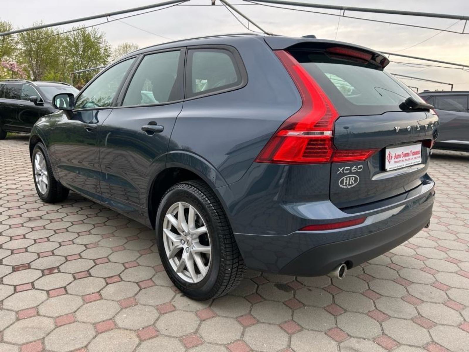 Volvo XC60 2.0 D3 2018.,KAMERA, NAVI, PARK SENZ.,SERVISNA, GARANCIJA, fotografija 5
