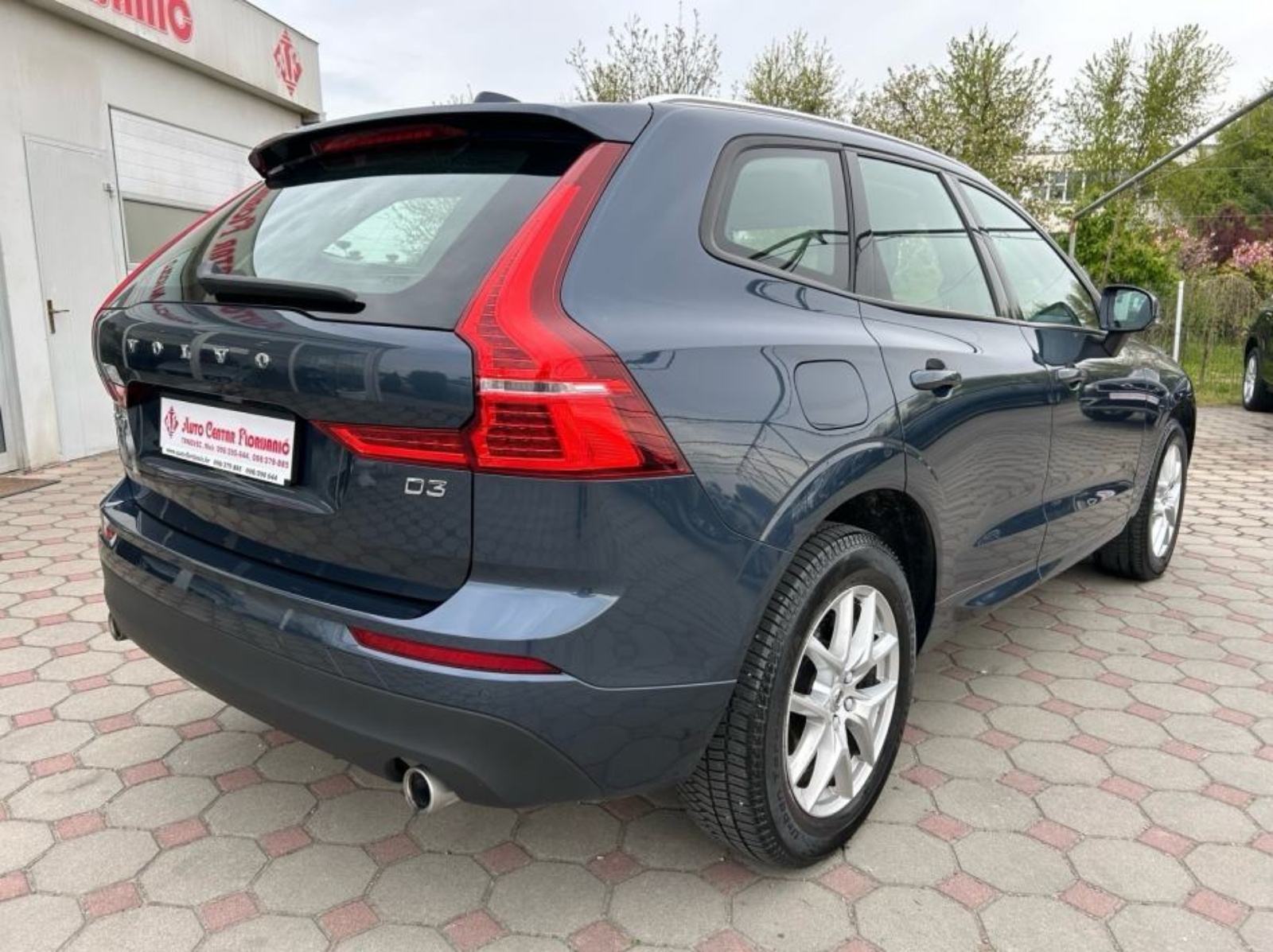 Volvo XC60 2.0 D3 2018.,KAMERA, NAVI, PARK SENZ.,SERVISNA, GARANCIJA, fotografija 7